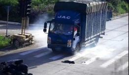 卡车类爆料视频,最新爆料视频带你领略卡车驾驶生活